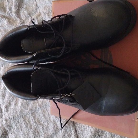 Timber - Picture 2 of 3